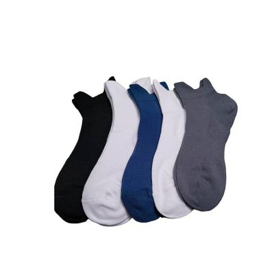 China Athletic Wholesale Cotton Basketball Sports Mens Ankle Socks for sale