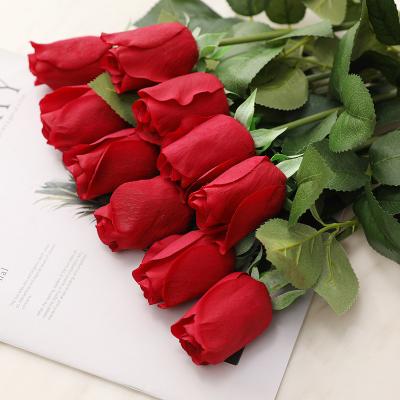 China 2021 hot sale beautiful colorful artificial flowers true moisturizing touch roses wedding home decoration bouquet artificial flowers roses for sale