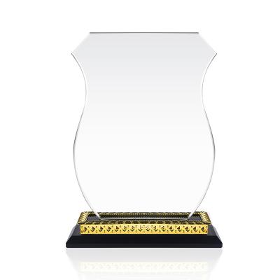 China Custom White Crystal Glass Trophy Award Plaques from China Logo Engrave Quality Gold Base for sale