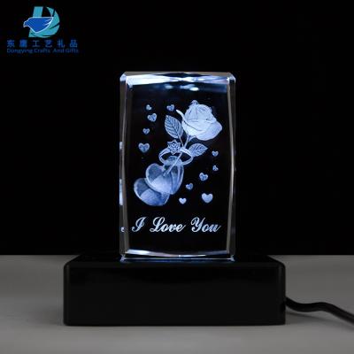 China Europe New Design Crystal Rose Crystal Wedding Couple Couple Souvenirs Gifts for sale