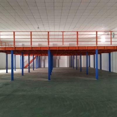 China Sistema de estanterías de acero de mezzanine personalizado para plataforma de acero en almacén industrial en venta