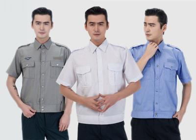 Chine Uniforme durable de garde de sécurité, chemises uniformes de la sécurité des hommes avec deux poches à vendre