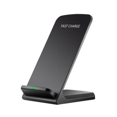 China UniversalÂ   2022 New Design Phone Stand 10W Fast Charger Fast Wireless Charger For Mobile Phone for sale