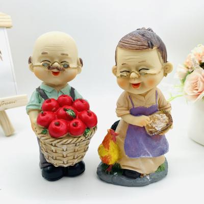 China Creative pastoral leisure crafts old man Europe resin couples elder furnishing articles the wedding gift for sale