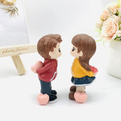 China China hot sale wedding gifts for guests furnishing articles resin crafts cartoon love couples cake ornaments and car ornaments for sale