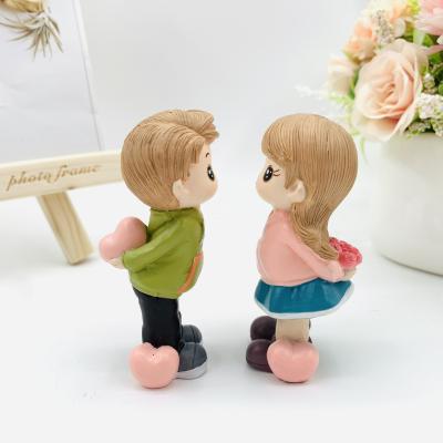 China China hot sale wedding gifts for guests furnishing articles resin crafts cartoon love couples cake ornaments and car ornaments for sale