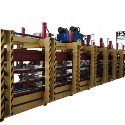 China 0.3-0.8mm PU Sandwich Panel Production Line 5000KG PLC Control for sale