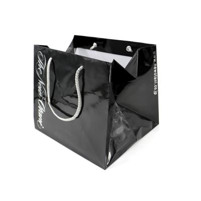 China Custom Luxury Cosmetic Shopping Gift Recycled Materials Logo Eco Friendly Recycled Packaging Paper Bags for sale