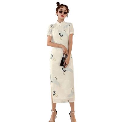 China Breathable National Open Fork Retro Style Young Girl's Long Cheongsam Clothing Flower Cheongsam for sale