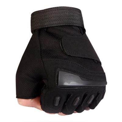 Cina Men Summer Sports Army Casual Lifting Gloves Male Half Finger Mitts Safty Gloves Anti Slip Breathable Fitness Gloves in vendita