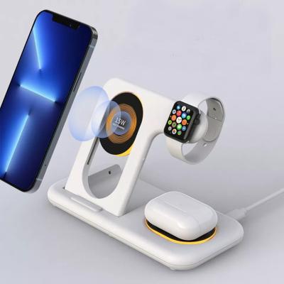 China For iphone/apple watch and airpods 2022 portable foldable 15W wireless charger 6 in 1 Qi certified radio fast charging super fast charger for home for sale