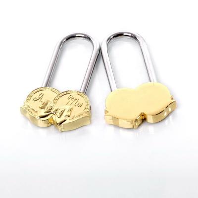 China Newest Fashionable Russian Zinc Alloy Heart Love Padlock For Wedding Or Valentine's Day Gift for sale