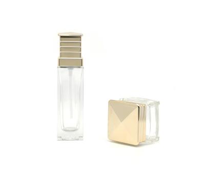 China Empty Square Glass Spray Perfume Bottle Cosmetic Hot Sale Bottle Variety Of Colors for sale