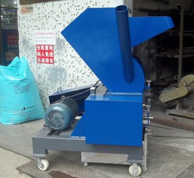 China 10HP 7.5KW Waste Plastic Crusher/Beverage bottles crushing machine for sale