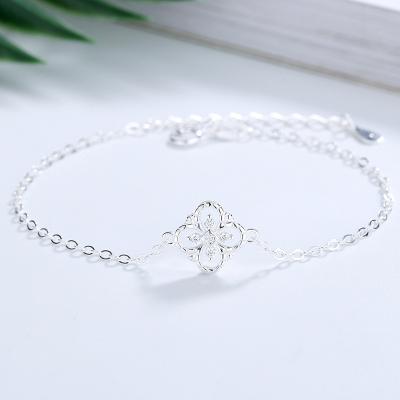 China Fashion 2021 New 925 Sterling Silver Environmental Friendly Charm Personalized Four Leaf Clover Zircon Bracelet for sale