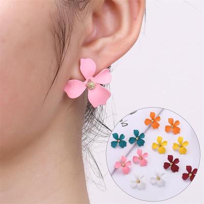 China Exquisite office/career hot sale women's earrings (one pair price) fresh and creative flower sweet temperament candy girl fairy earrings for sale