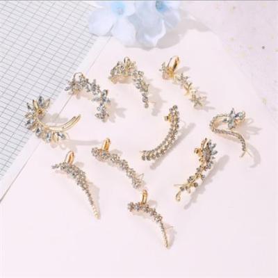 China Retro Temperament Office/Career Fashion Show Full Zircon Diamond Single Super Flash Crystal Ear Clip Ear Hook Luxury Geometric Flower Ear Clip for sale