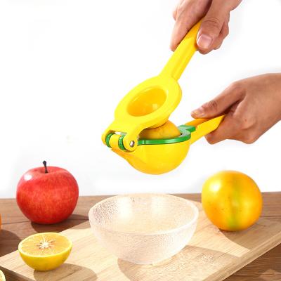 China Zogift Fruit Squeezer Metal Tools Metal Citrus Squeezer Viable Good Quality Wholesale Fruit Squeezer Manual Hand Squeezer Machine for sale