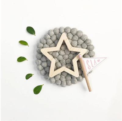 China High Quality Rustic Wall Ornament Room Kids Moon Star Wooden Wall Sticker Decoration for sale