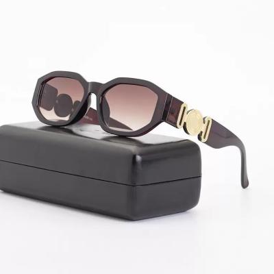 China Fashion Sunglasses 2022 Luxury Sunglasses Designer Small Rectangle Sun Custom Lenses 2022 Trendy Woman Rimless Sunglasses for sale