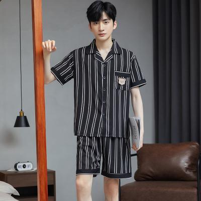 China New summer ice silk QUICK DRY men's pajamas loose comfortable thin section short sleeve casual home wear set for sale