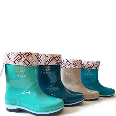 China Lightweight High Quality Ladies Waterproof To Keep Warm Boot PVC Women Rain Boots for sale