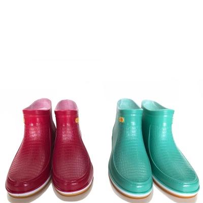 China Hot Selling Colorful Lightweight PVC Short Bottom Rain Boots Unisex Waterproof Thick Rain Boots for sale