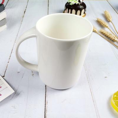 China Sustainable Tarpul Body Chrysanthemum 450ml White Ceramic Coffee Mug Ceramic Coffee Mug With Logo for sale