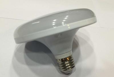 China luz de bulbo do UFO do diodo emissor de luz Downlight de 18W 1800LM Dimmable com base E27 à venda