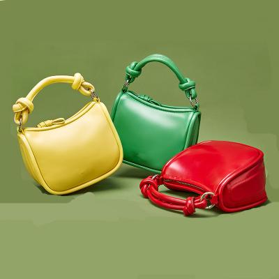 China Water Proof Fashion Lady Bags Simple Fashionable Elegant Lady Shoulder Bag Female Armpit Bag for sale