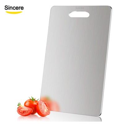 China Sustainable SUS 304 Chopper Non Slip Easy And Clean Handles For Kitchen Stainless Steel Cutting Boards for sale