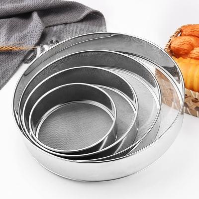 China Stainless Steel Fine Mesh Strainers Flour Sieve Round Sieve For Cake Baking Bread for sale