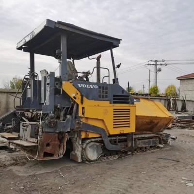 China Low Maintenance Cost Used Asphalt Paver 8820 for Construction Works for sale