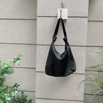 China Fashion Large Capacity Shoulder Bag Top Fashion Women Tote Bag Simple Women Bag Wholesale for sale