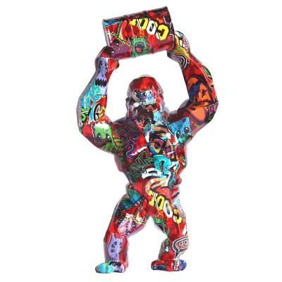 China New Europe Design Resin Mold King Kong Gorilla Resin Sculpture Statue Home Decoration for sale