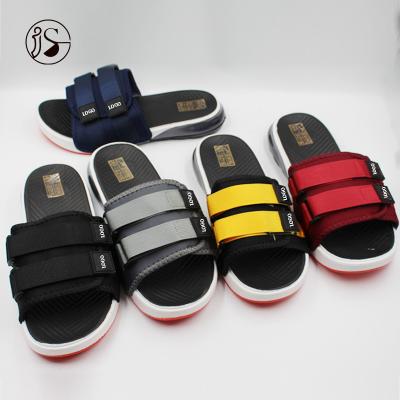 China 2021 fashion trend hot sale and high quality beach slippers men slides in stock for sale