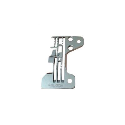 China JUKI MO-3900 sewing machine R4612-J0F-D00 clothing machine spare parts needle steel plate for juki mo-3900 sewing machine for sale