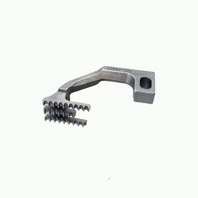 China Feed Dog 121-74207 Industrial Sewing Machine Spare Part Feed Dog For for sale