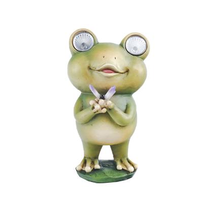 China Artificial Life Like Solar Handcrafted Outdoor Garden Decoration Resin Frog Figurines for sale