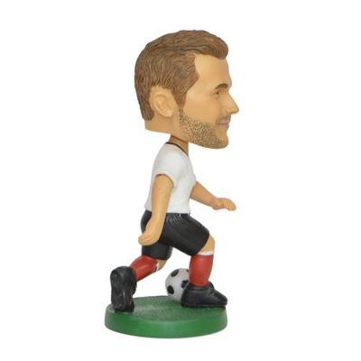 China High Quality Sport 3d Artificial Promotion Footballer Bobblehead Action Figure,Resin Football Shake Head Doll for sale