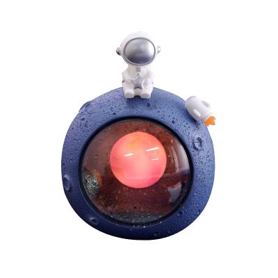 China Luxury Dream Astronaut Night Light Bedroom Bedside Table Decorations Astronaut Lamp Ornaments for sale