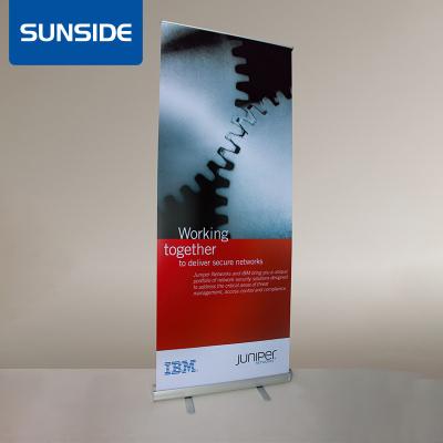 China Retractable Outdoor Indoor Retractable Billboard Display Roll Up Banner Stand For Advertising for sale