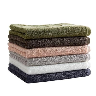 China Sustainable Bath Towels High Quality Warm Soft 100% Cotton 2 Sizes For Home Or Gym for sale