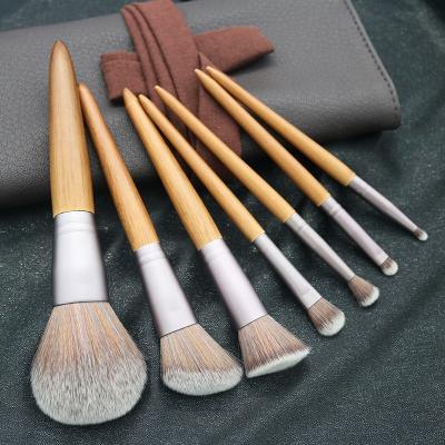 China Angular Blush Color Wooden Luxury Set Makeup Brushes Private Label Wholesale Classic Makeup Brush Tool Kit for sale