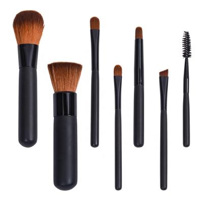 China Angular Blush Travel Makeup 2022 New 7Pcs Set Brush Synthetic Hair Makeup Brush Black Brush Bag for sale