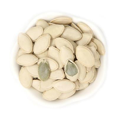 China Plant Supply Edible Snow Skin White Burst Pumpkin Seeds With Good Price for sale