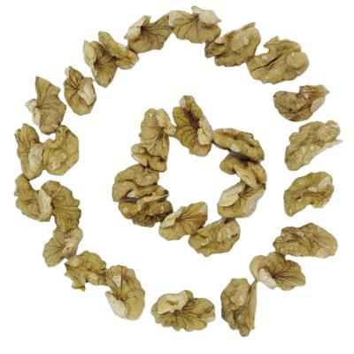 China Dried Most Popular High Nutrition Organic Agricultural Product A Grade Walnut Kernels for sale