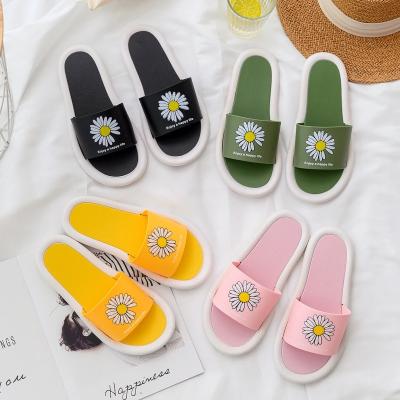 China Fashion Round Summer Slides Women's Flower Design Parent-child Casual Slippers Non-slip Couples Sandals for sale