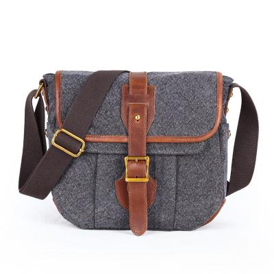 China Wear Resistant Vintage Canvas Satchel Unisex Small Leather With Canvas Cross - Body Bag Messenger Bag for sale