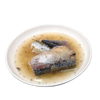 China Canned mackerel fish in box with soybean oil for sale